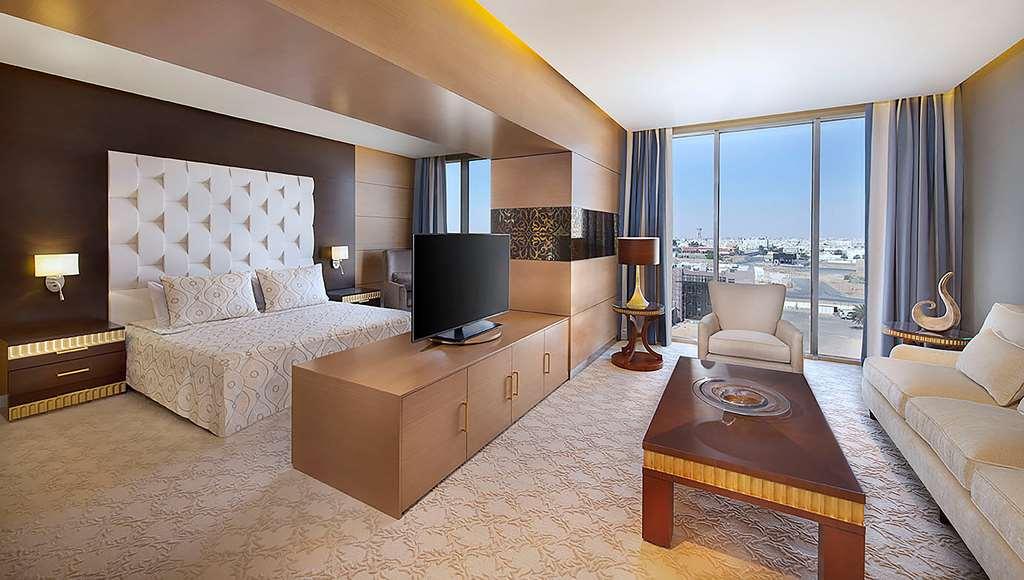 Hilton Garden Inn Tabūk Rom bilde