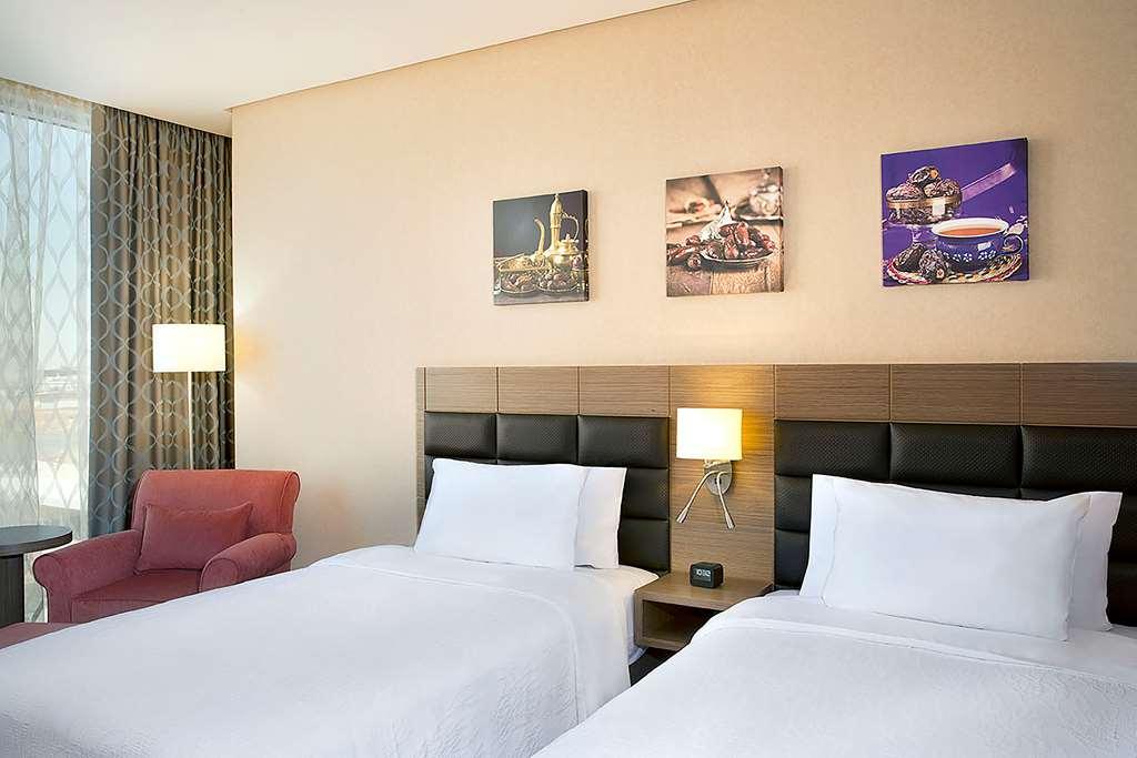 Hilton Garden Inn Tabūk Rom bilde
